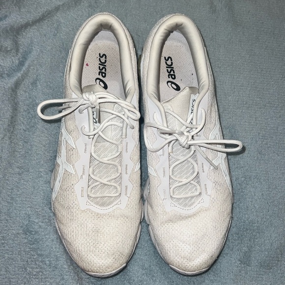 ASICS women’s sneakers - Picture 2 of 4